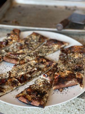 Espresso Ground Flatbread, Gorgonzola & Mozzarella, Honey, Chili Flake