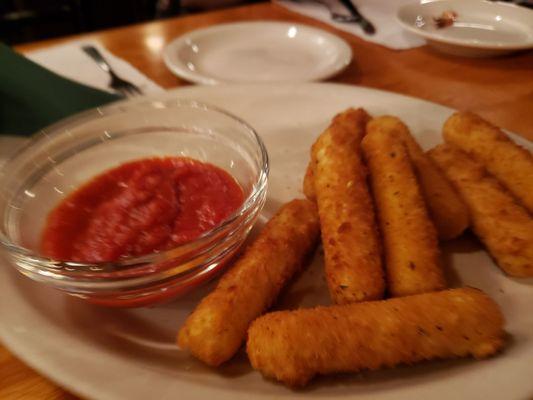 Blurry mozz sticks too.