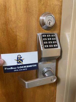 locksmith pompano beach commercial locksmith commercial keypad installation