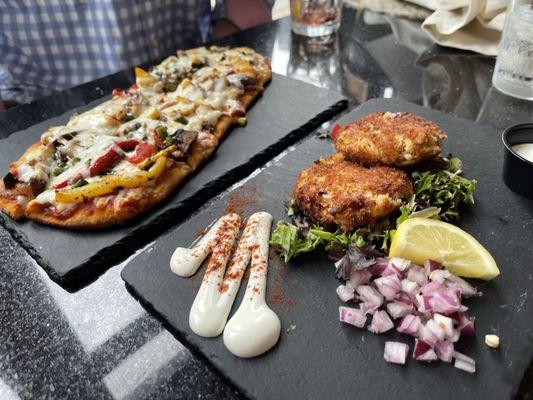 Veggie Flatbread & Crab Cakes