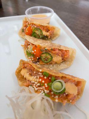 Mini Wonton Tuna Tacos