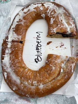 This Blueberry Kringle made it home to VA on the plane also.