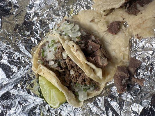 Asada and lengua taco