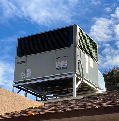 Completed Trane XL15c installation.