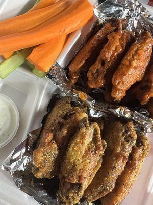 Lemon pepper and hot wings. My husband got to the other ones before I could take a picture