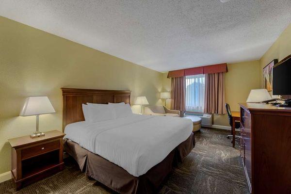 Best Western Plus Wooster Hotel & Conference Center