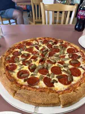 Pepperoni sausage, pizza