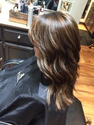 Natural yet dimensional bayalage and haircut by Jenny Reese