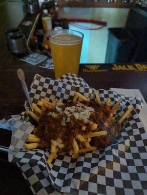 Chili cheese fries