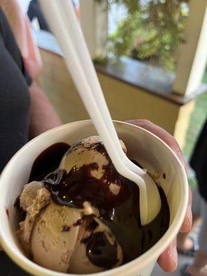 Mill river mix with hot fudge