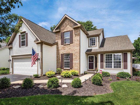 In contract, $500k! 2403 Seton Dr. Lewis Center, OH 43035