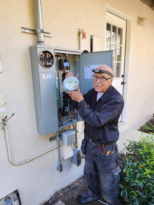 Charlie installing a meter now has MUSIC in his new Toyota truck- the old one lasted  500,000mi but didn't have music or AC-thanks Alan