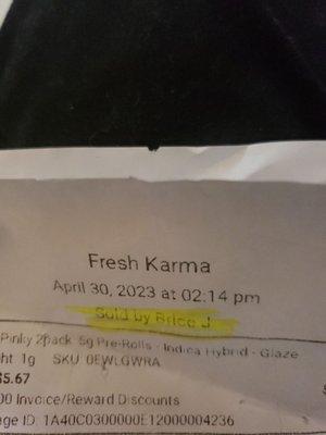 I have been to Fresh Karma several times and thought it was time to write a review.  Today Bruce J helped me and he was so nice.