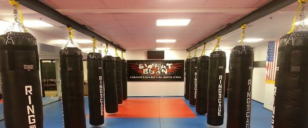 12 130lbs Punching Bags