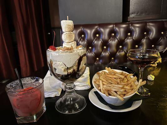 Margarita, Sunday, Fries,  manhattan