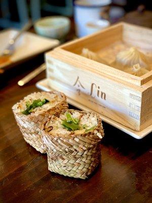 Sticky rice baskets. Photo by Oanh McClure.