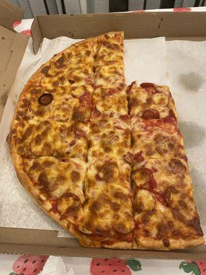 Plain pie with pepperoni