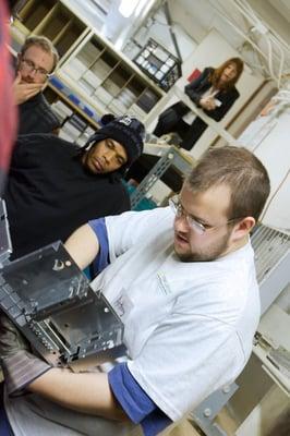 Volunteers receive hardware training