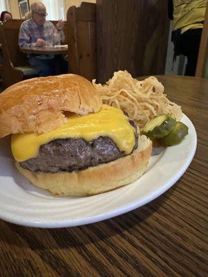 Delicious stuffed cheeseburger and "onion rings"