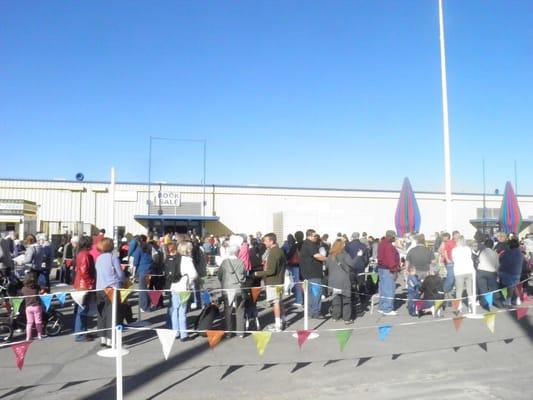 The line outside. Be prepared to wait up to 45 minutes, but the line goes by fast. Just bring an Ipod, so you don't get bored.