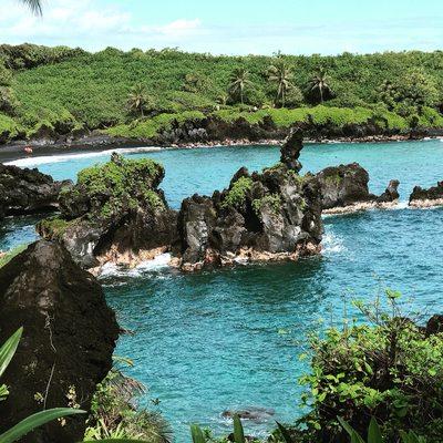 Black sand beach, Waianapanapa State Park. Beautiful!