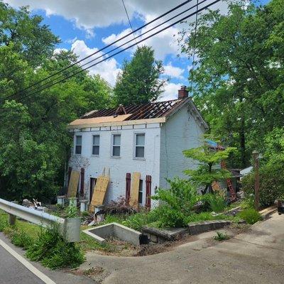 Roof Replacement. Standing seam installation