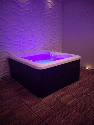 Hot Tub Suite