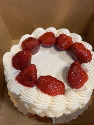 8" Classic Strawberry Shortcake