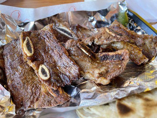 BBQ beef rib - turned out to be BBQ beef short ribs. Meet was tender, juicy and tasty, totally loved it (10/22)