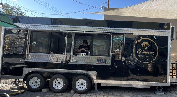 Food truck exterior