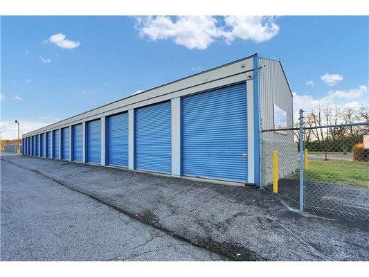 Interior Units - Storage Express at 2200 Sherman Dr, Princeton, IN 47670