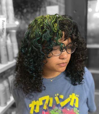 Curly cut, partial highlight, vivids