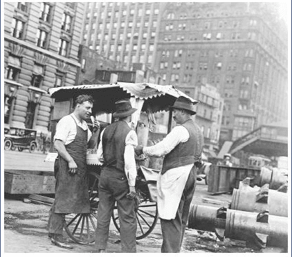 Syrian food peddlers in NYC's Syrian Quarter, early 20th century.