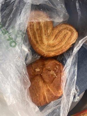 Sweet bread & croissant with tasty fruit filling & cheese bread