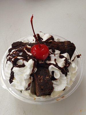 Brownie sundae