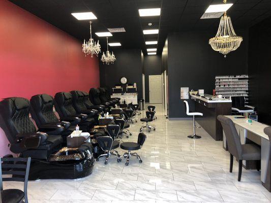 Brand new nail salon in Quincy IL