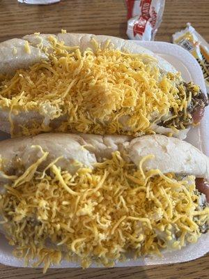 Chili cheese coneys