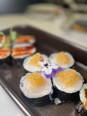 Yuzu scallop roll