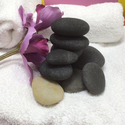 Pedi really relax with hot stone massage!