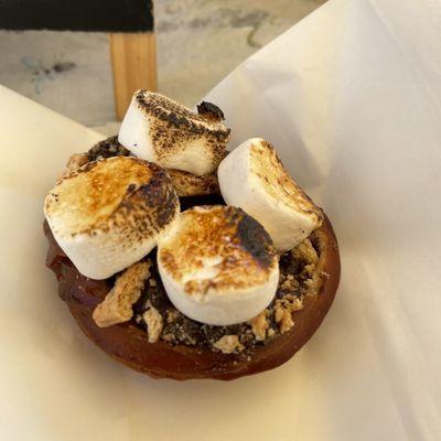 S'mores doughnut from Vio