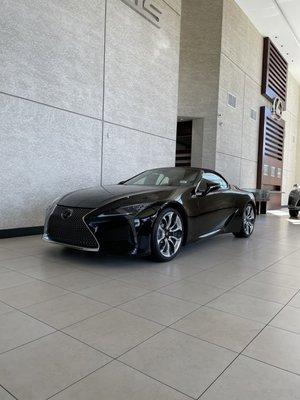 Lexus of West Kendall Showroom