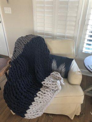 Chunky hand-knit blanket