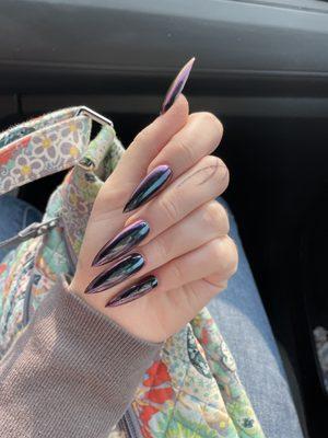 nails