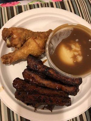 Chicken and rib combo dinner. Asked for 2 drumsticks.