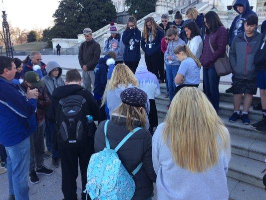 7th & 8th Grade Trip to DC - Praying for our leaders at the Capitol