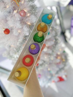 Cake pop ornaments