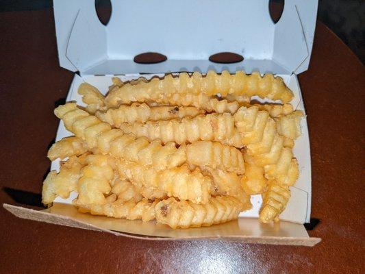 Crinkle cut fries