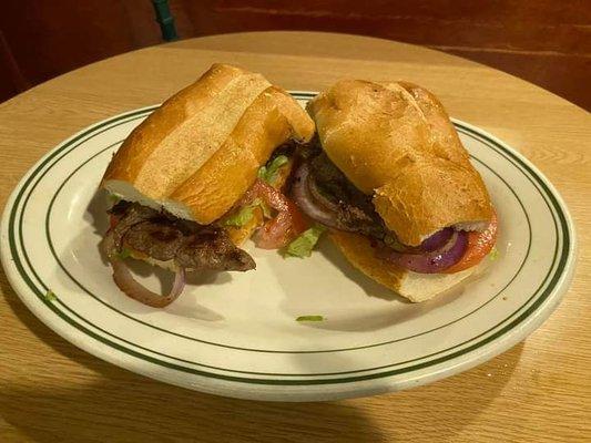 Sándwich de Bistec / Steak Sandwich