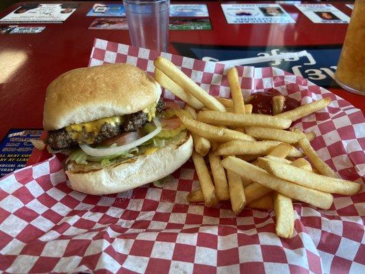 Cheeseburger and fries.