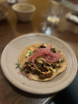 Mushroom taco